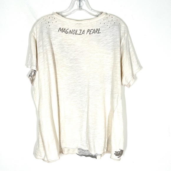 Magnolia Pearl What Does Your Heart Say Distressed Tee OS - Picture 6 of 11